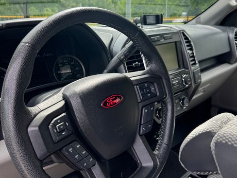 Used 2015 Ford F150 XLT w/ Equipment Group 302A Luxury AWD/4WD image 9