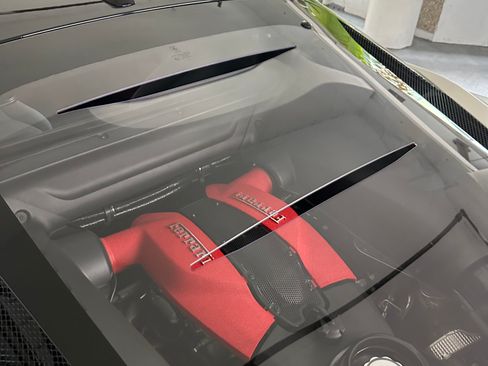 Used 2022 Ferrari F8 Tributo RWD image 11