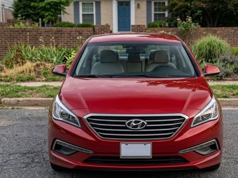 Used 2015 Hyundai Sonata SE w/ Option Group 09 image 1