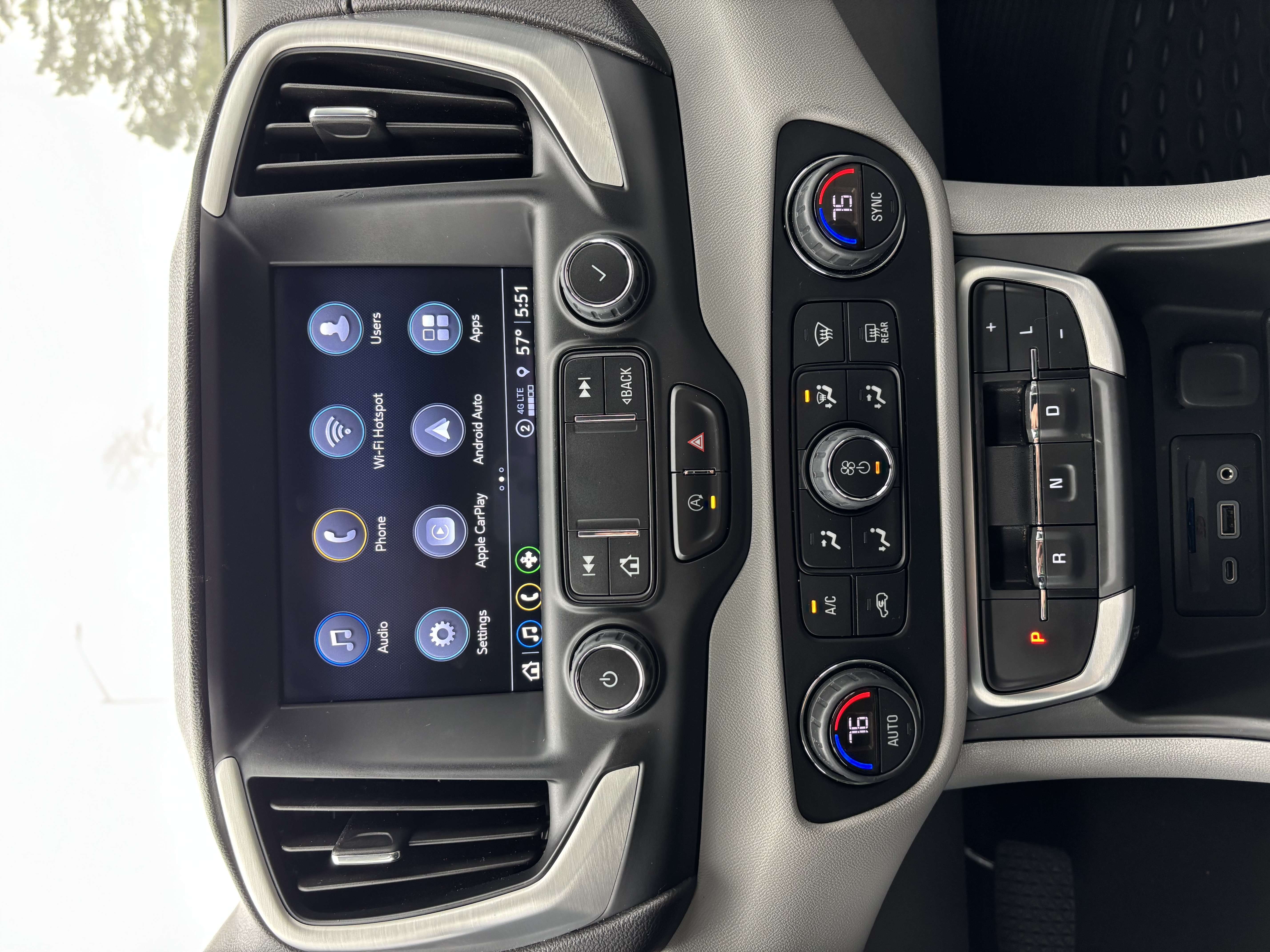 Used 2022 GMC Terrain SLT AWD/4WD image 18