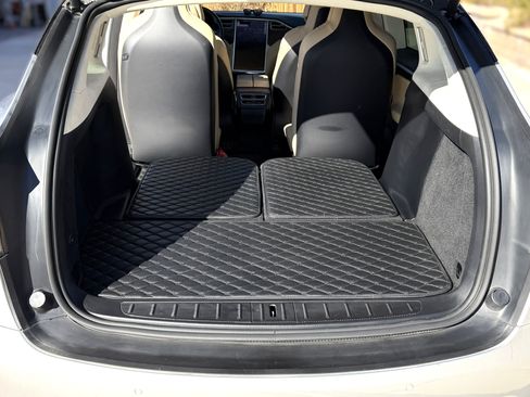 Used 2017 Tesla Model X 100D image 11