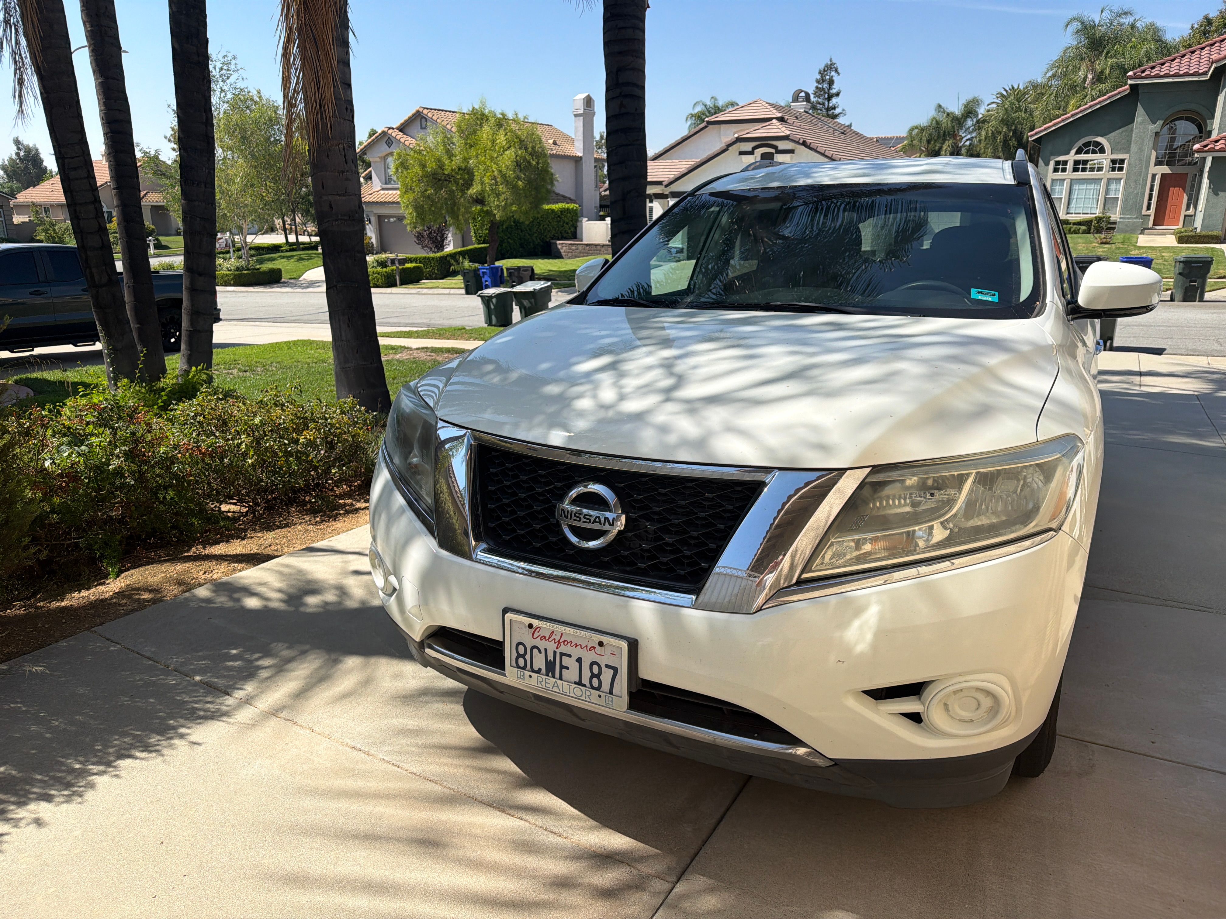 Used 2016 Nissan Pathfinder S FWD image 1