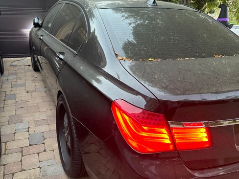 Used 2009 BMW 750Li image 4