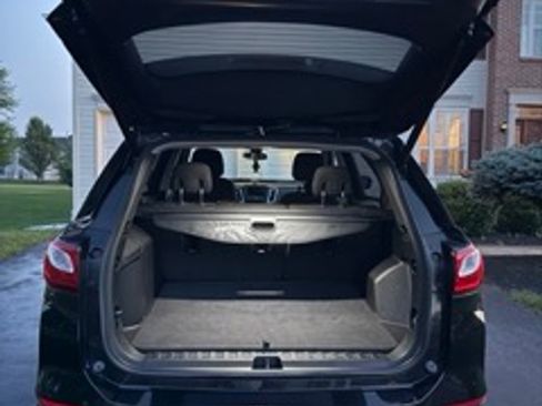 Used 2020 Chevrolet Equinox LT w/ Driver Convenience Package AWD/4WD image 8