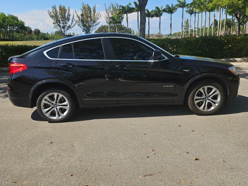 Used 2017 BMW X4 xDrive28i image 2