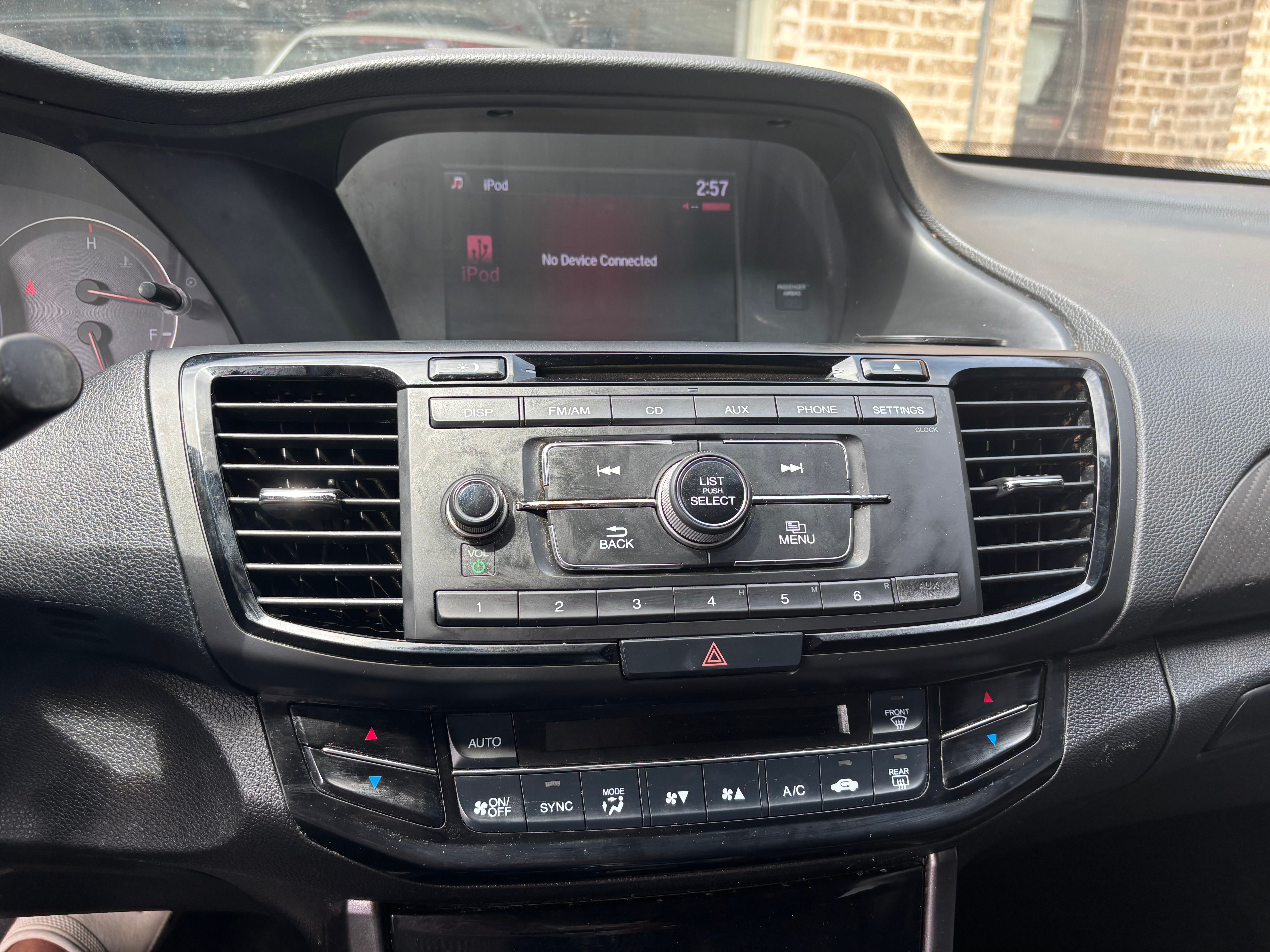 Used 2017 Honda Accord Sport image 5