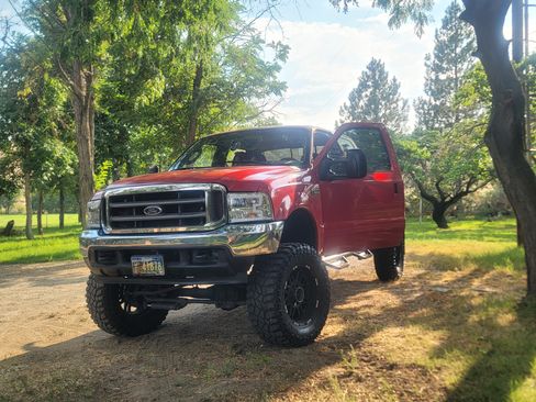 Used 2003 Ford F250 XLT image 8