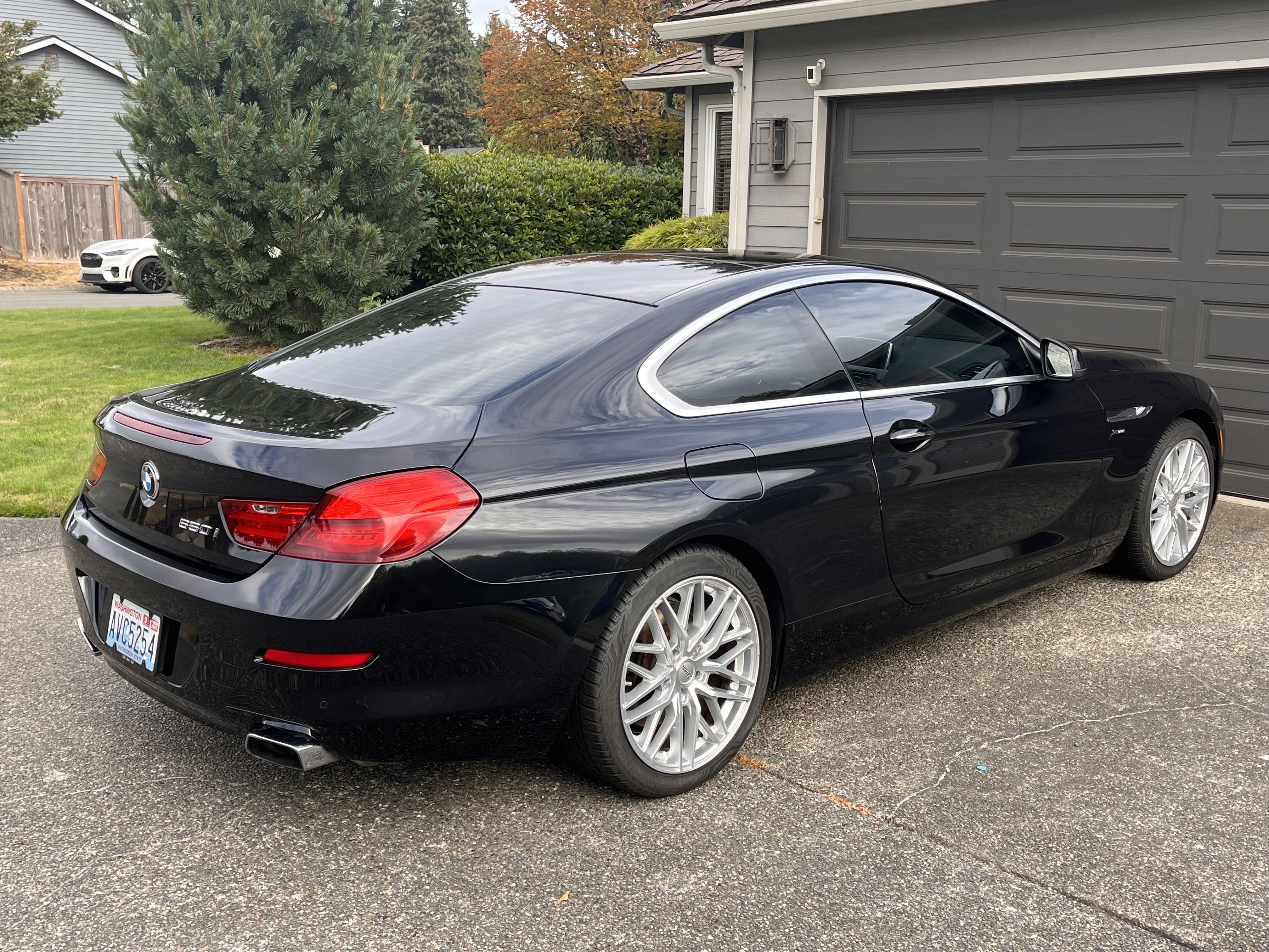 Used 2012 BMW 650i xDrive Coupe AWD/4WD image 10