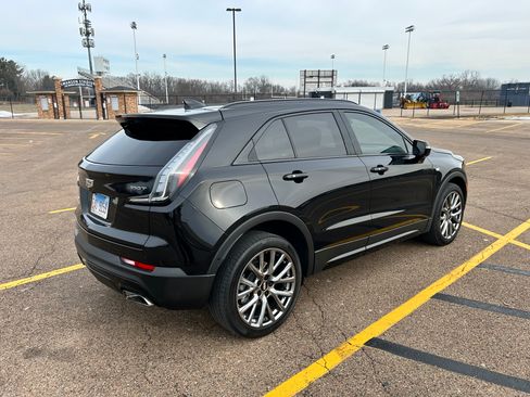 Used 2020 Cadillac XT4 Sport image 4