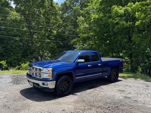 Used 2014 Chevrolet Silverado 1500 LTZ Z71 w/ LTZ Plus Package RWD image 2