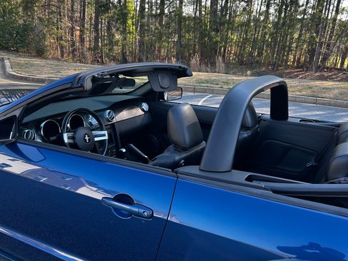 Used 2006 Ford Mustang GT Premium image 13