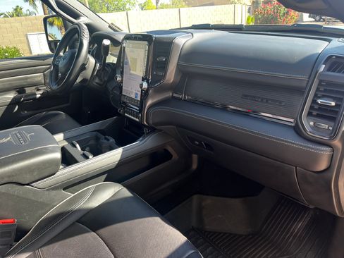 Used 2024 RAM 2500 Limited AWD/4WD image 8