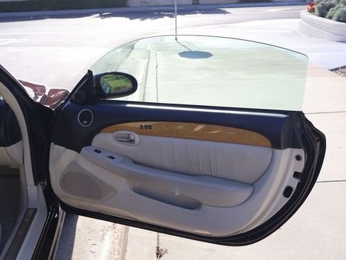Used 2004 Lexus SC 430 Convertible RWD image 13