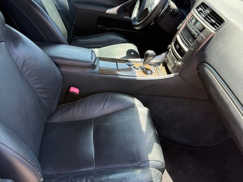 Used 2011 Lexus IS 250 w/ Premium Pkg Value Edition RWD image 24