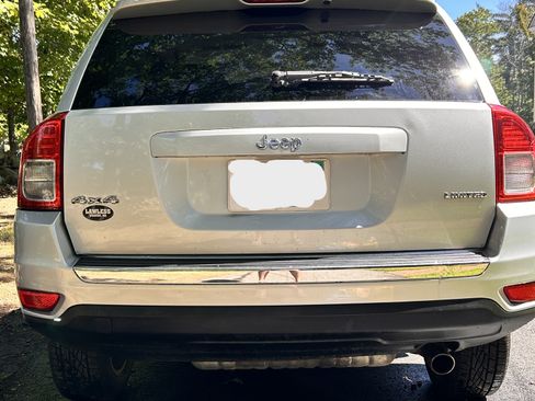 Used 2011 Jeep Compass Limited image 6