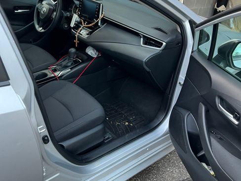 Used 2021 Toyota Corolla LE image 8