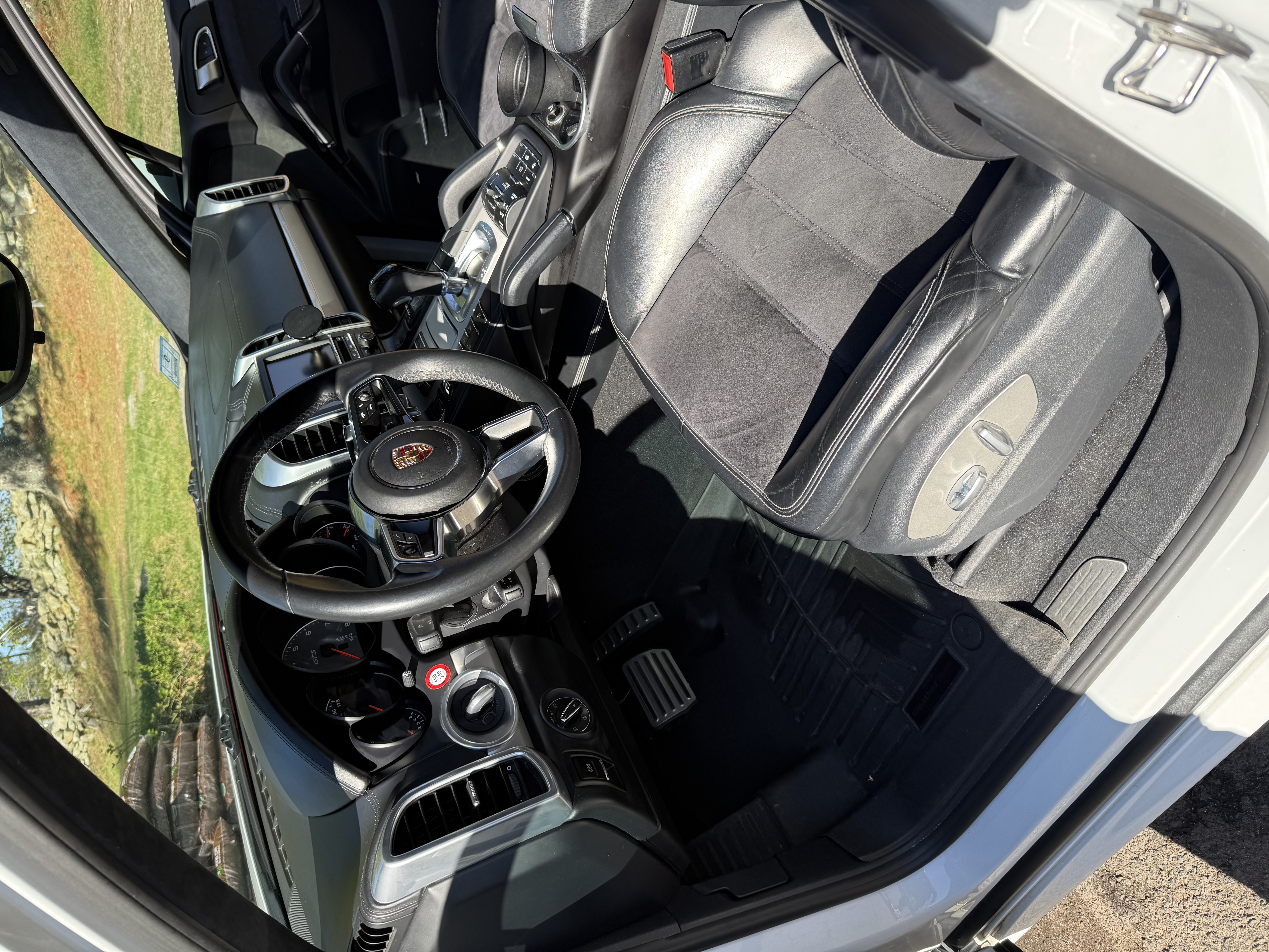 Used 2016 Porsche Cayenne GTS AWD/4WD image 11