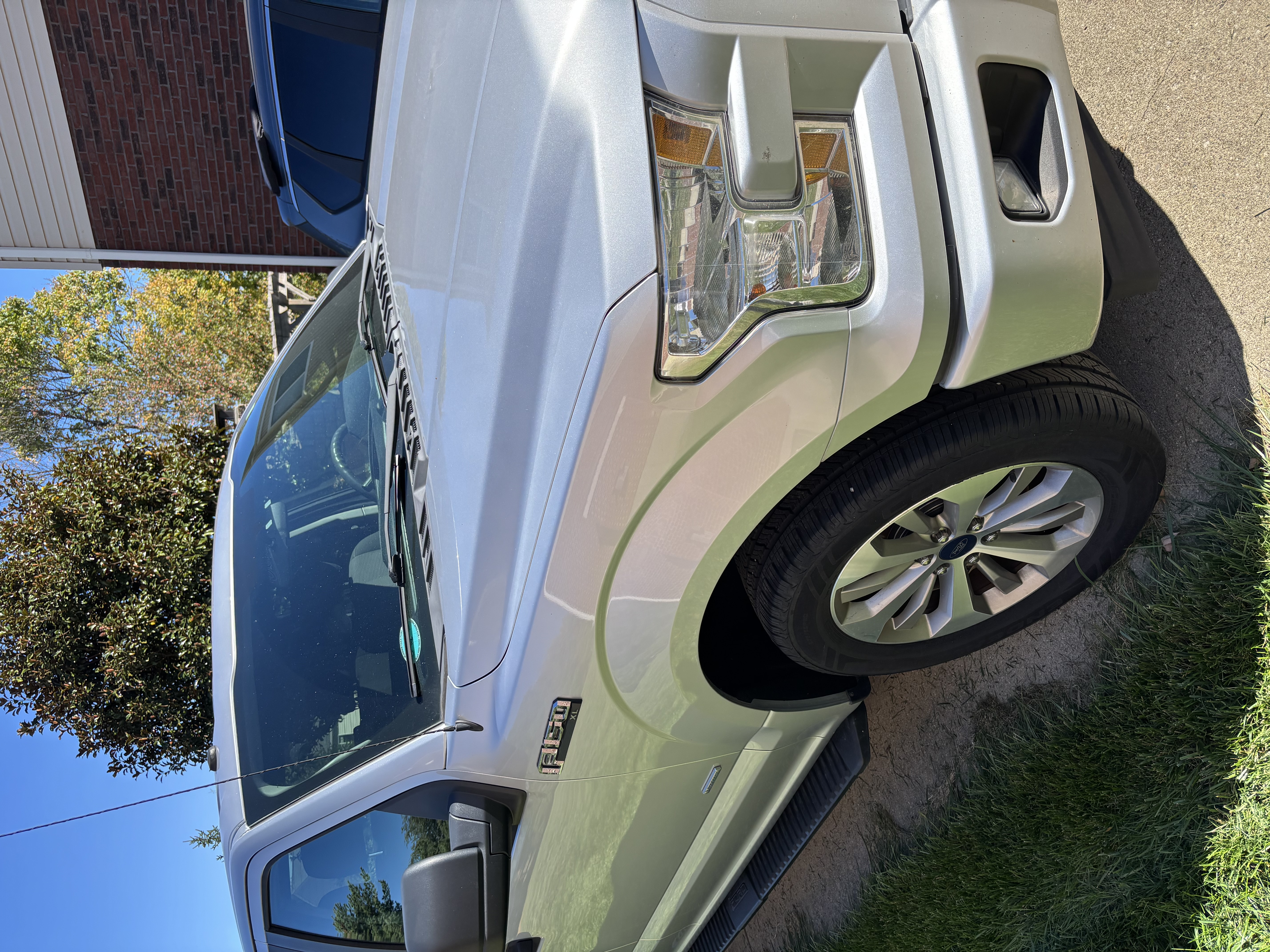 Used 2017 Ford F150 XL w/ Equipment Group 101A Mid RWD image 10