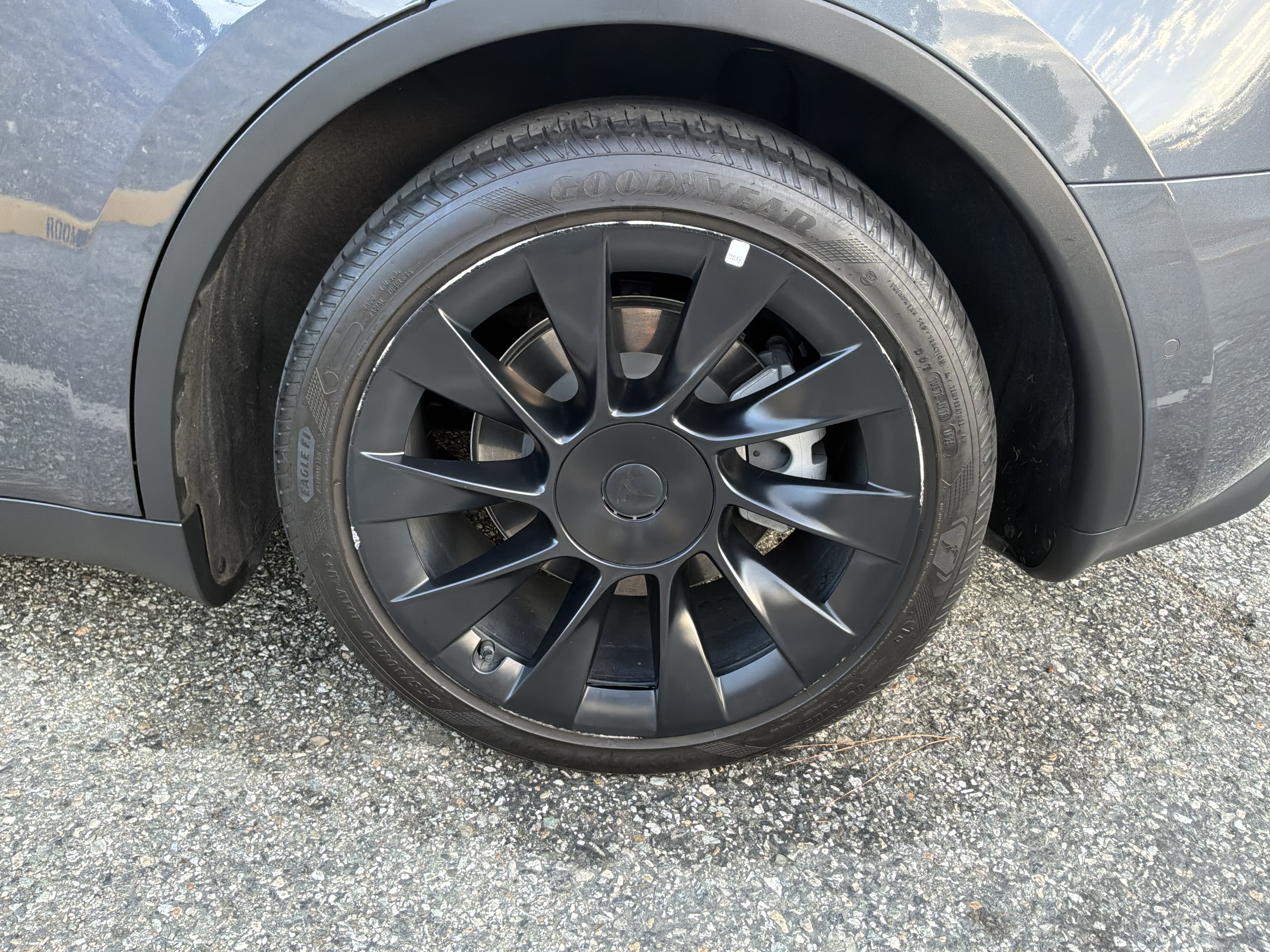 Used 2022 Tesla Model Y Long Range AWD/4WD image 14