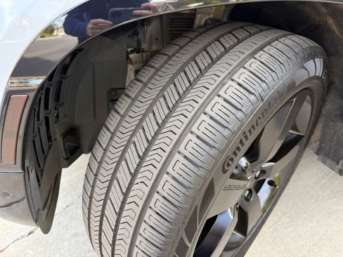 Used 2023 Land Rover Defender 110 image 22