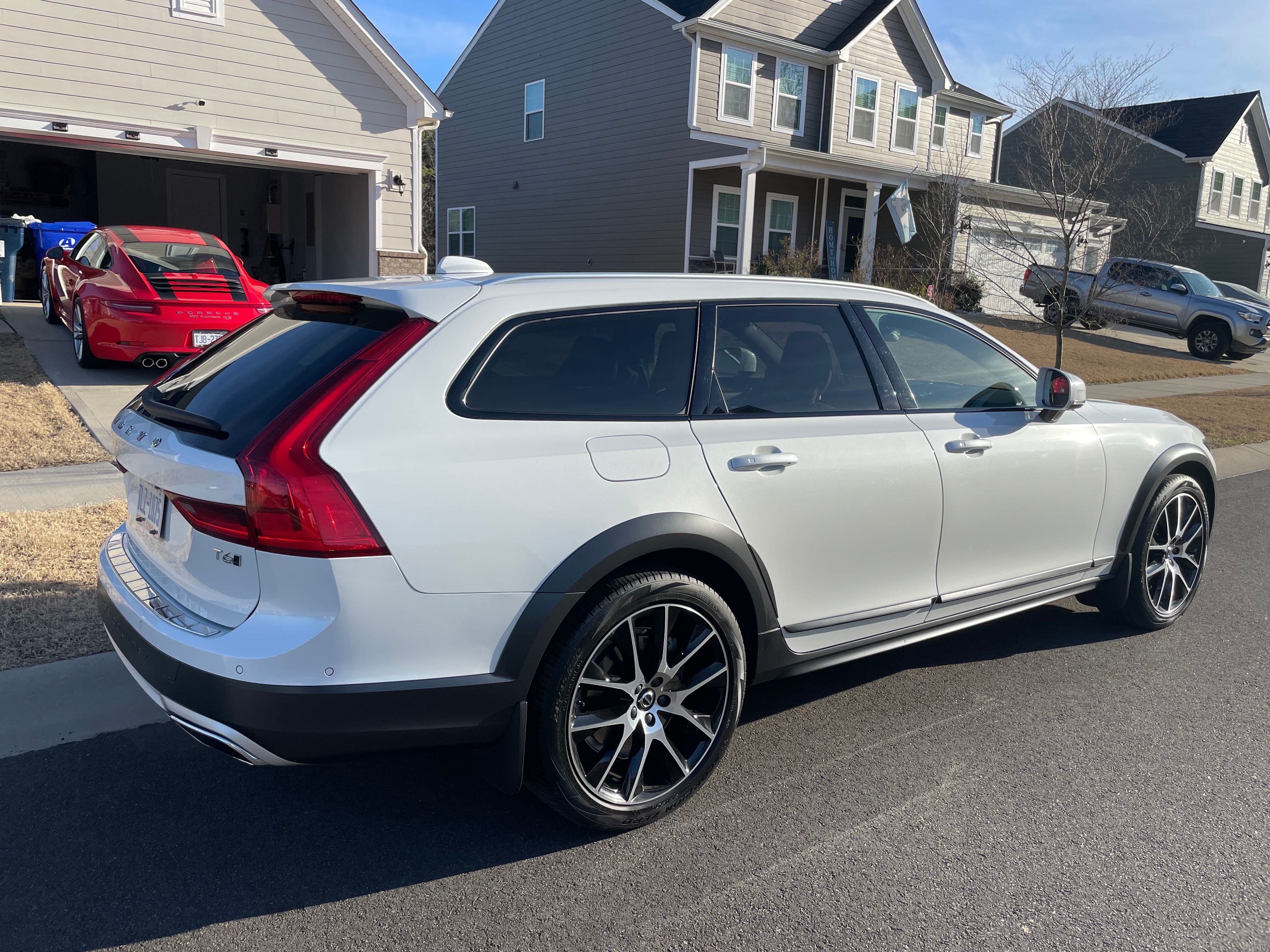 Used 2020 Volvo V90 T6 Cross Country w/ Advanced Package AWD/4WD image 16