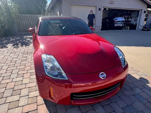 Used 2007 Nissan 350Z Touring image 2