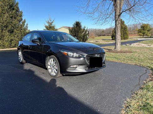 Used 2017 MAZDA MAZDA3 Touring image 9