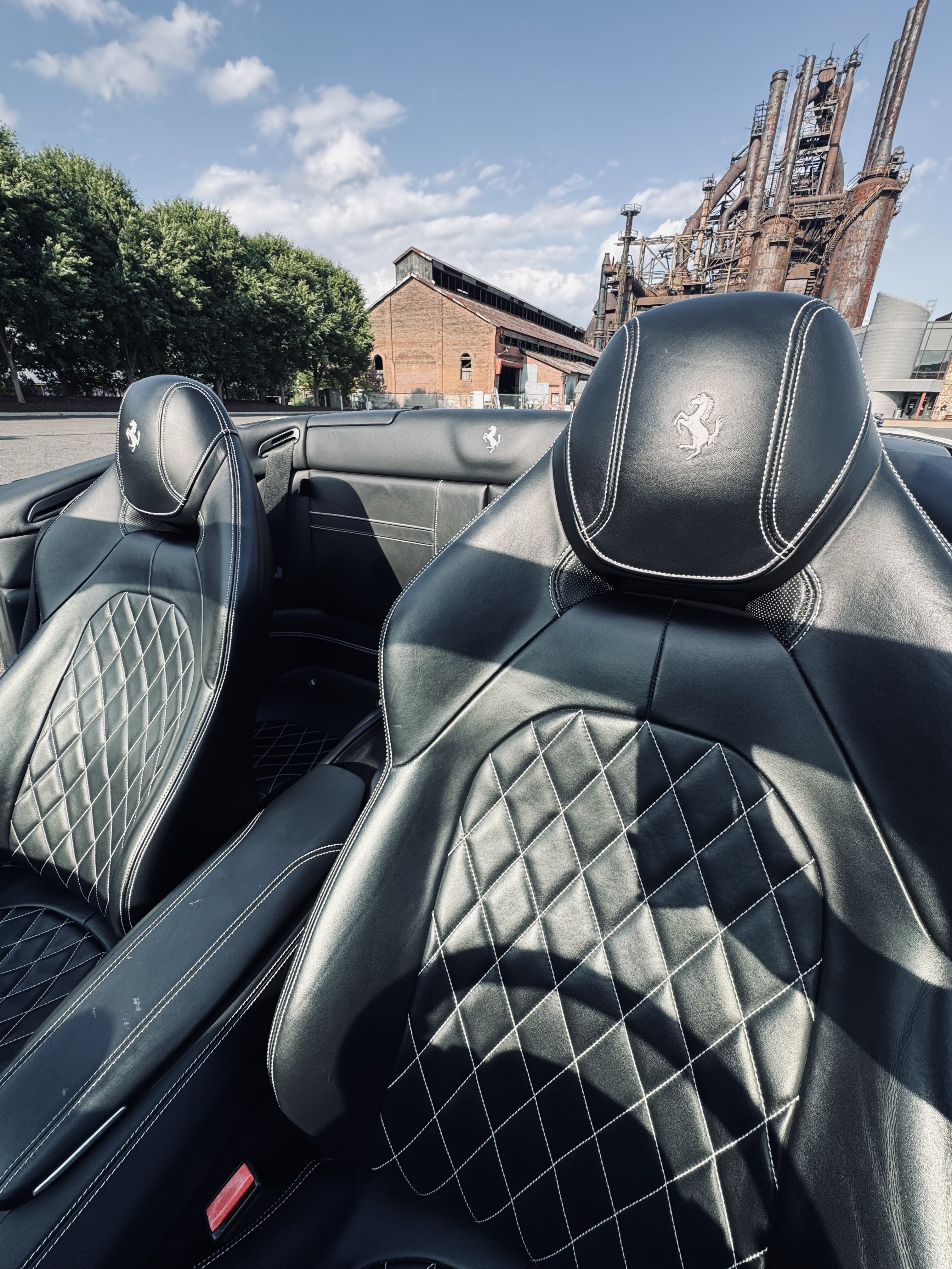 Used 2016 Ferrari California T RWD image 11