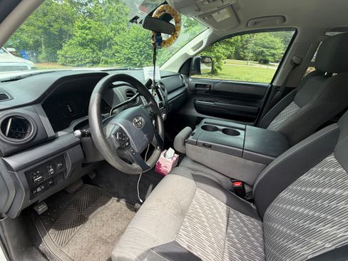Used 2020 Toyota Tundra SR RWD image 6
