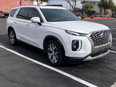 Used 2022 Hyundai Palisade SEL w/ Convenience Package FWD image 2