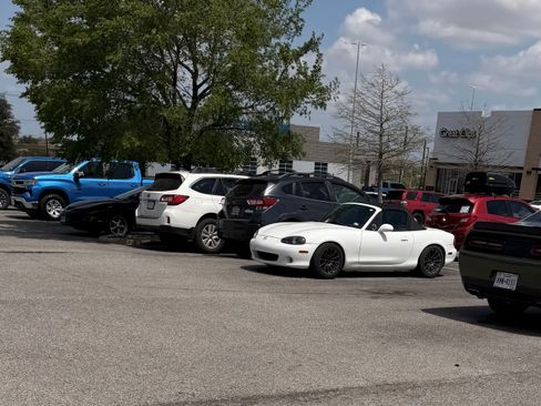 Used 2003 MAZDA MX-5 Miata image 11