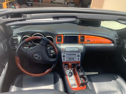 Used 2008 Lexus SC 430 Convertible RWD image 12