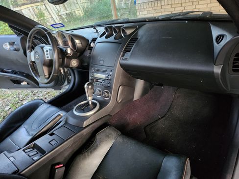 Used 2005 Nissan 350Z Touring image 14