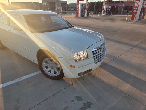 Used 2007 Chrysler 300 Touring image 5