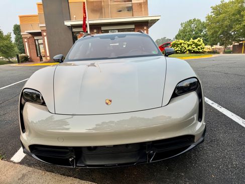 Used 2024 Porsche Taycan Turbo AWD/4WD image 9