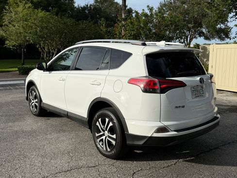 Used 2016 Toyota RAV4 LE FWD image 13