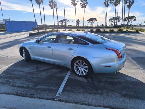 Used 2013 Jaguar XJ image 1