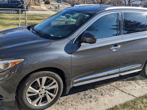 Used 2013 INFINITI JX35 AWD w/ Premium Pkg image 5