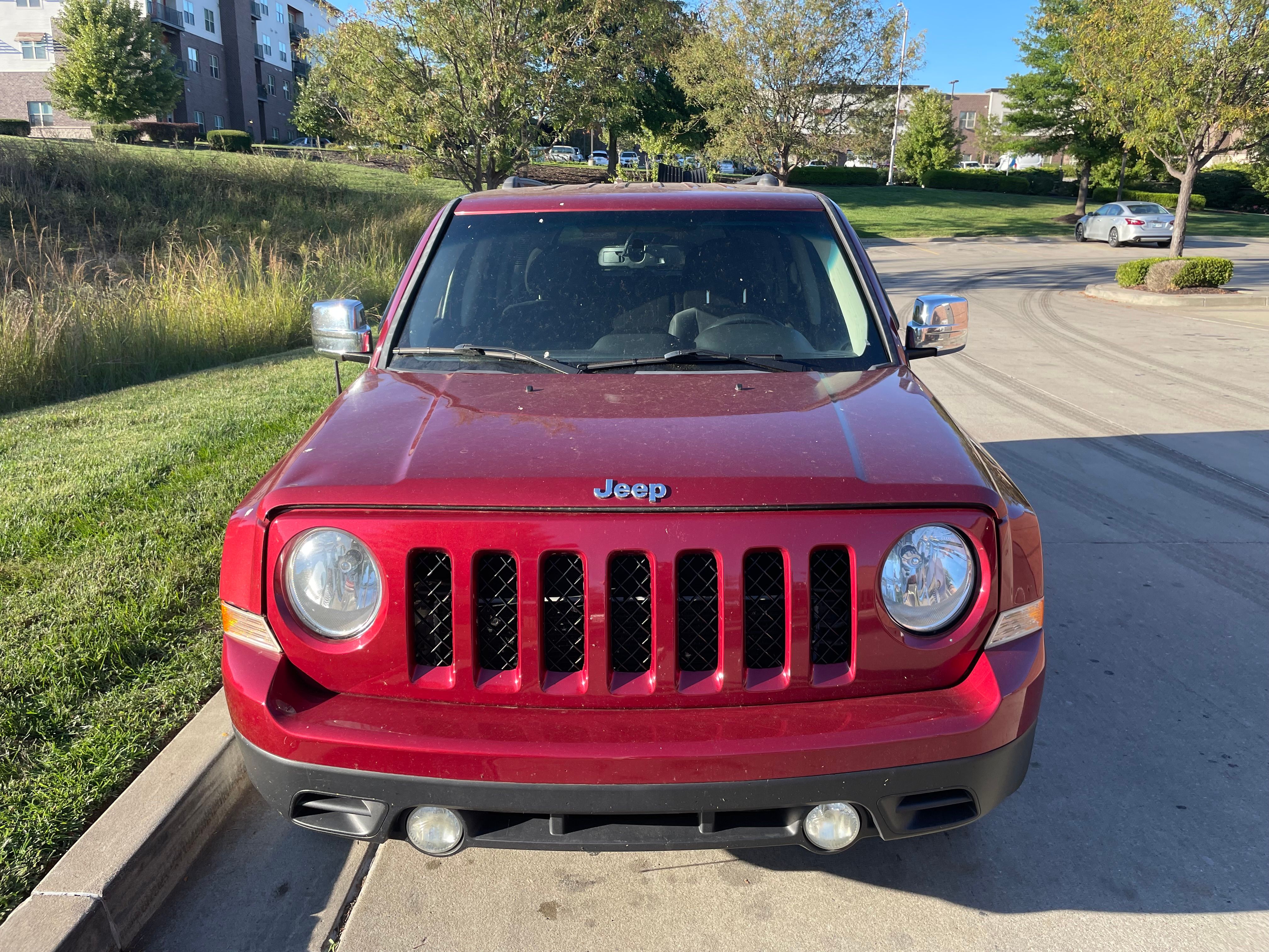 Used 2015 Jeep Patriot Latitude AWD/4WD image 4