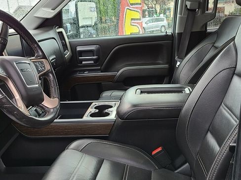 Used 2018 GMC Sierra 3500 Denali image 10