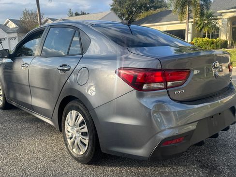 Used 2019 Kia Rio S image 5