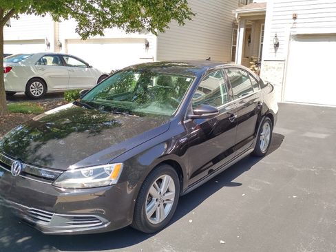 Used 2013 Volkswagen Jetta SEL image 1