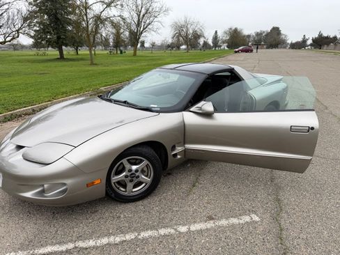 Used 2002 Pontiac Firebird Coupe 2D w/ Opt Pkg image 18