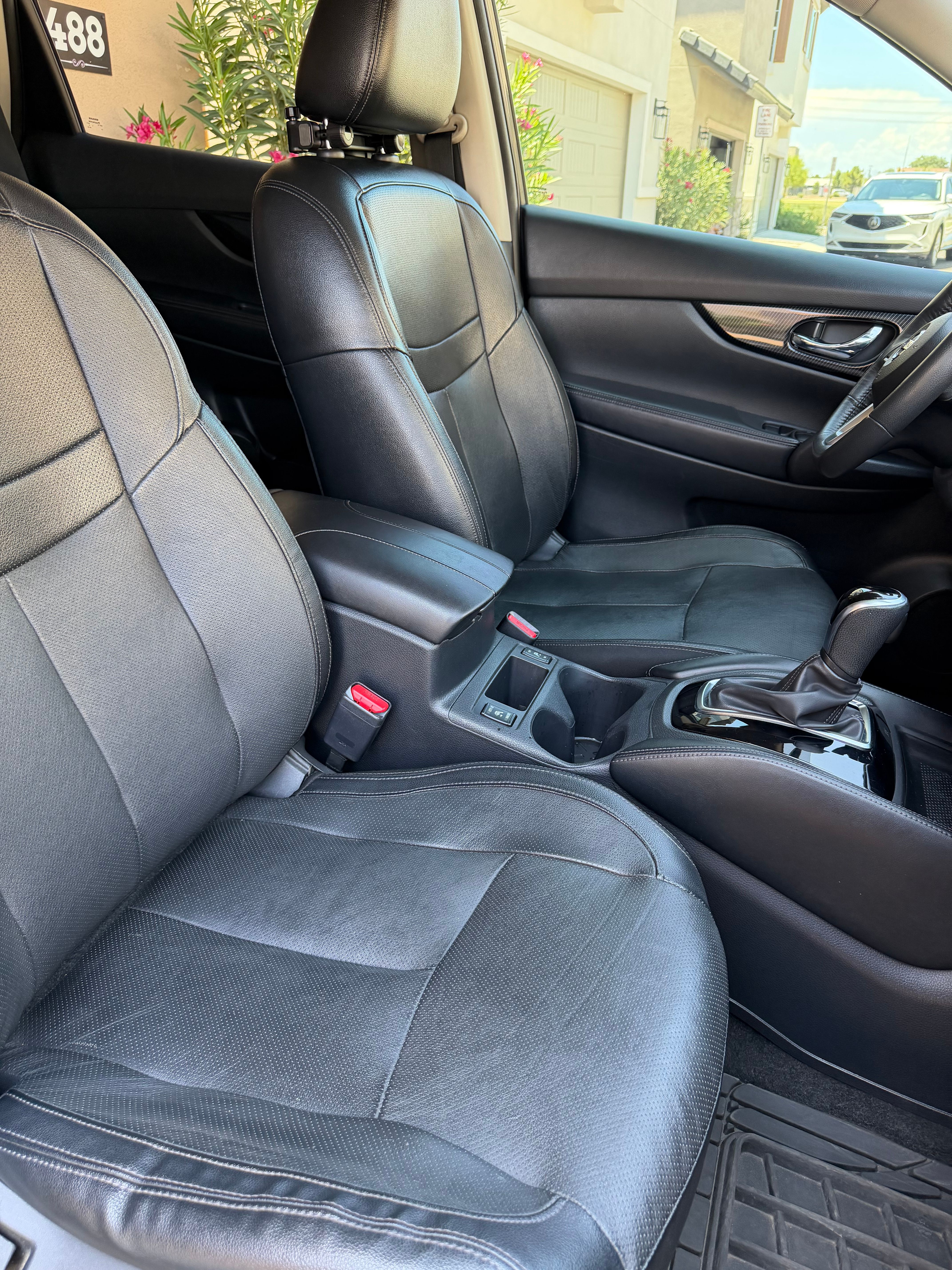 Used 2017 Nissan Rogue SL FWD image 8
