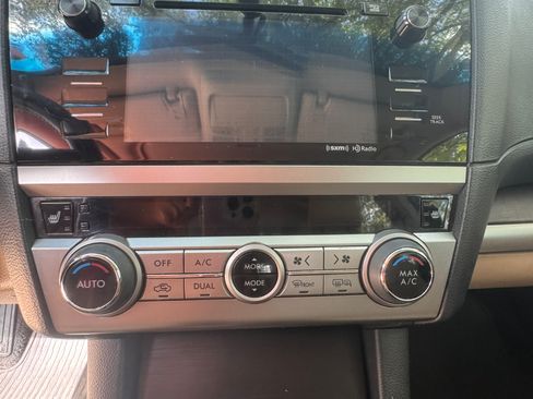 Used 2015 Subaru Outback 2.5i Limited image 17