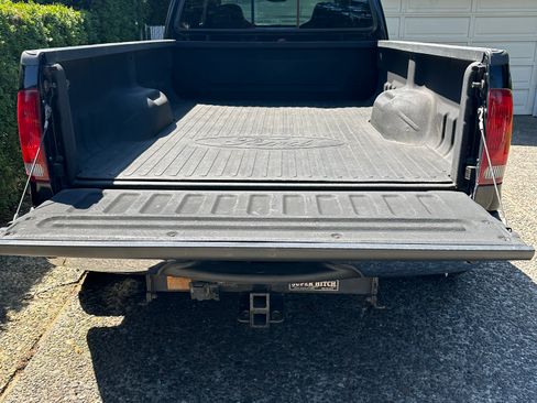 Used 2005 Ford F350 Lariat AWD/4WD image 10