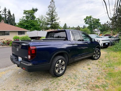 Used 2017 Honda Ridgeline RTL-E image 2