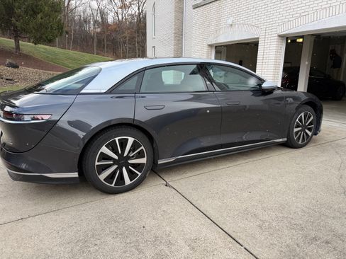 Used 2022 Lucid Air Grand Touring image 4