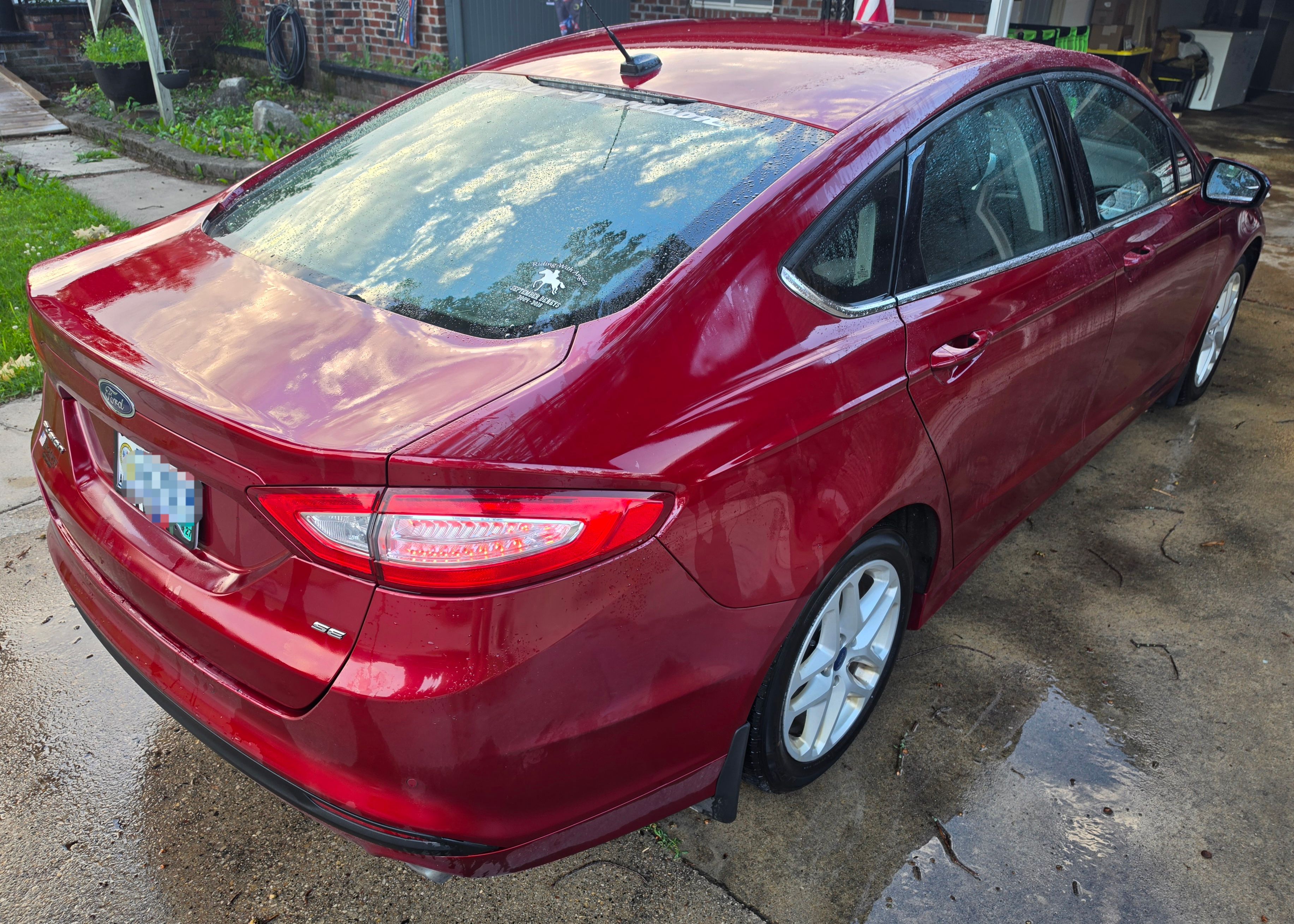 Used 2016 Ford Fusion SE FWD image 5