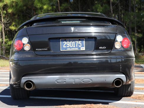 Used 2006 Pontiac GTO Coupe 2D image 11